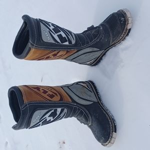 Fly 805 Motocross boots size 5